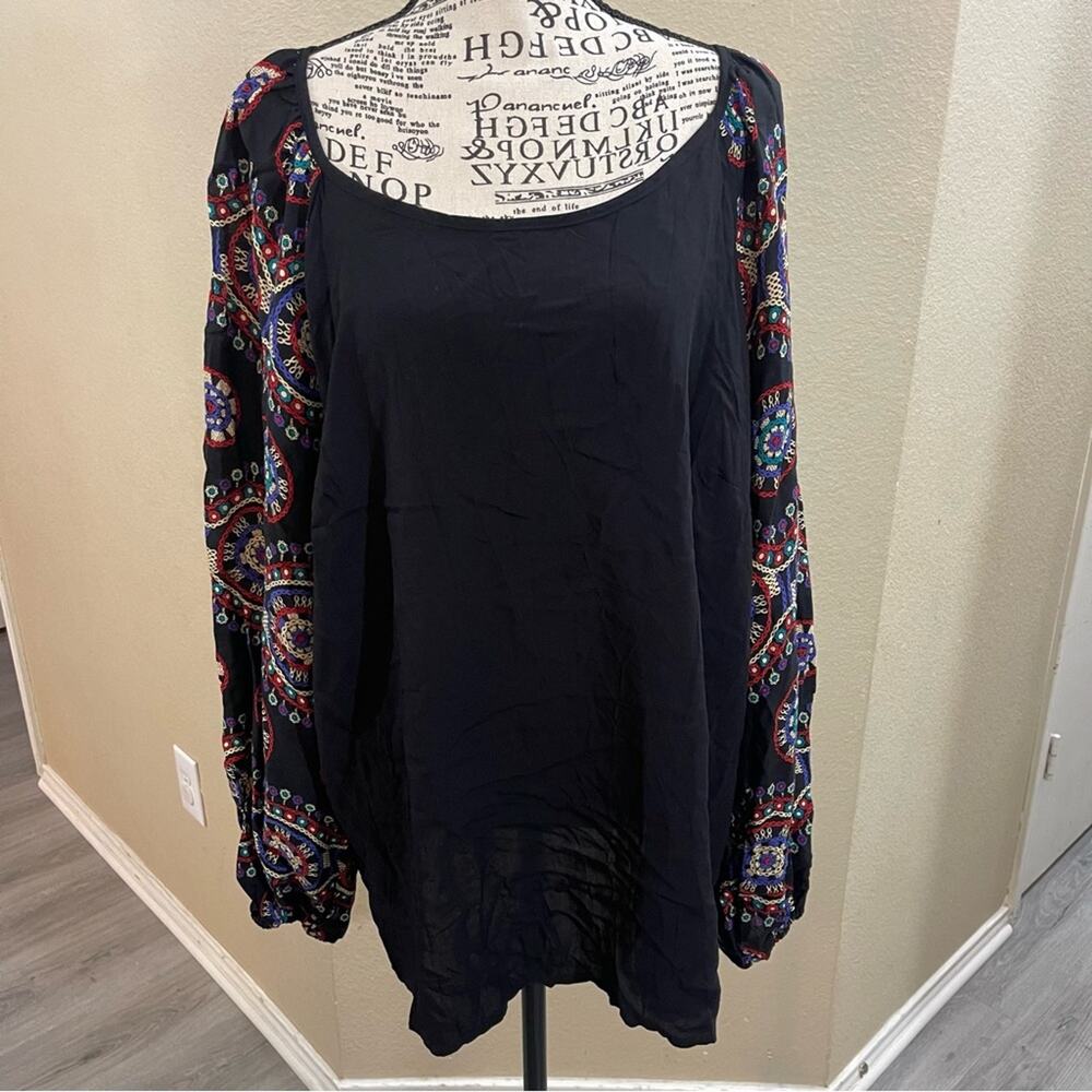 Emery Rose top plus sz 3x‎
